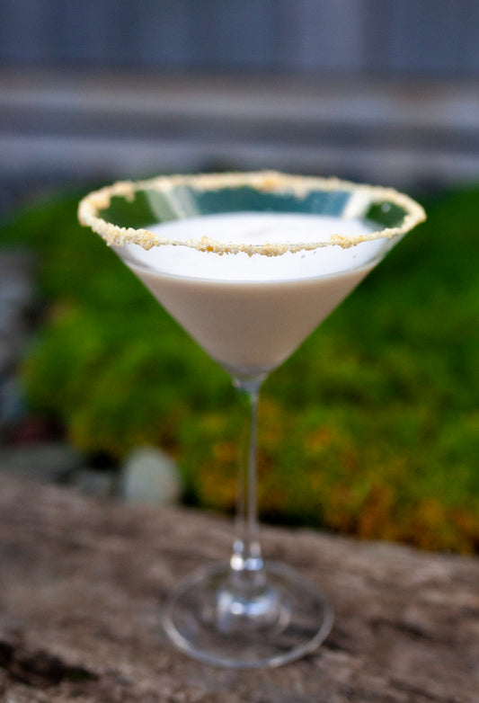 Ginger and Gin Sweet Dessert Cocktail